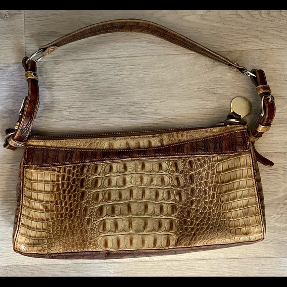 DESIGNED BY BRAHMIN!!! Wonderful Condition, Shoulder Purse. - Picture 7 of 7